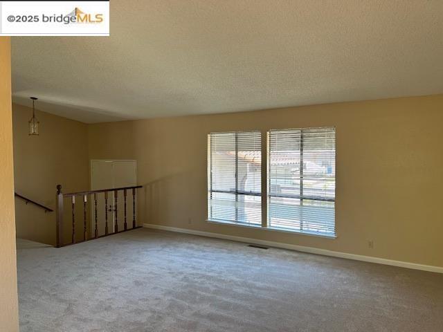 Building Photo - 1619 Geyser Cir