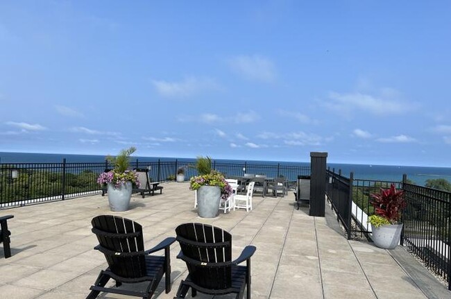 Building Photo - 4950 N Marine Dr