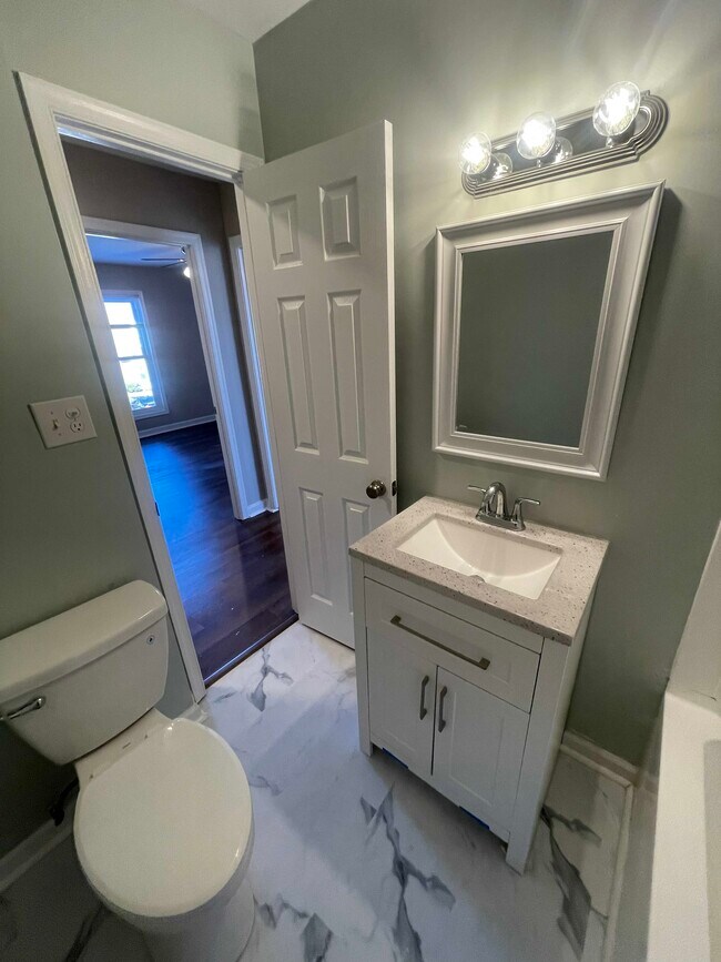 Building Photo - 134 Hickok Cir