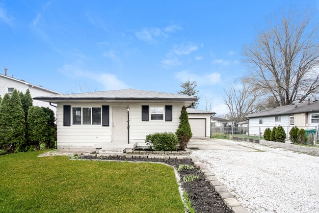 Building Photo - 8849 Kathleen St