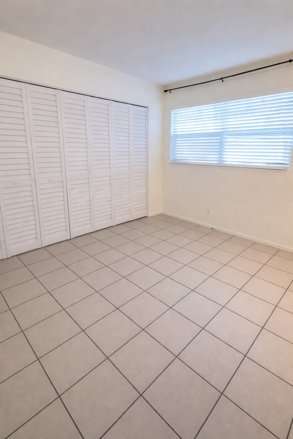 Building Photo - 3731 SW 60th Ave