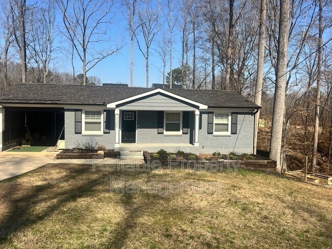 Building Photo - 222 Oakdale Ave