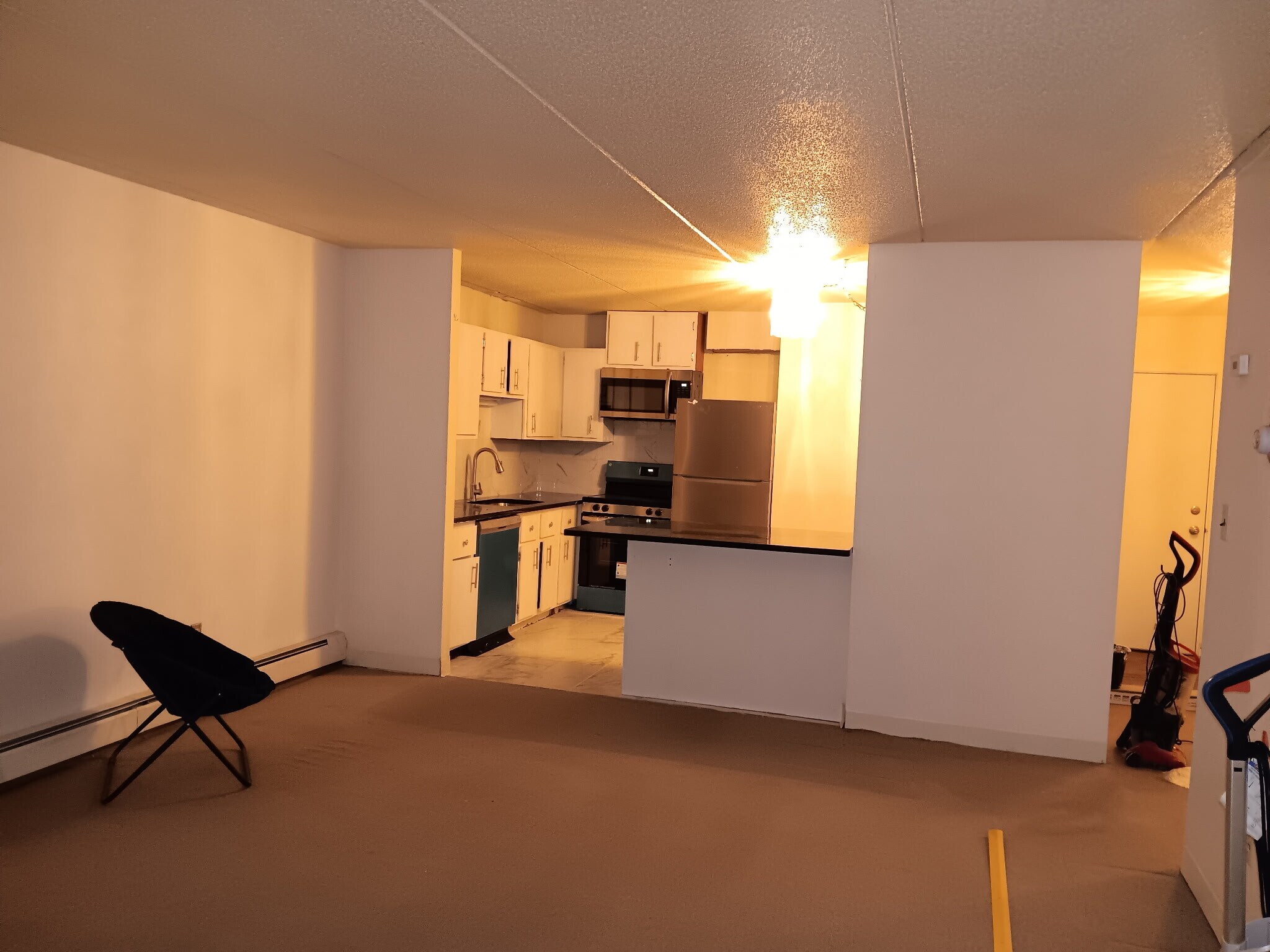 Building Photo - 80 N Warren St