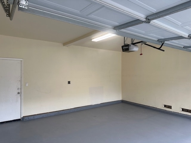 Building Photo - 339 Goodall St