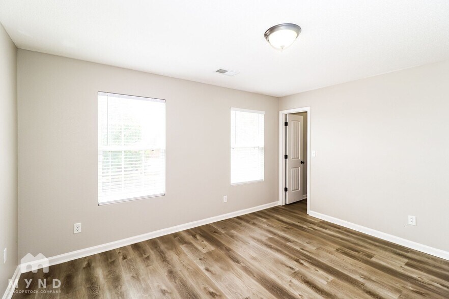 Building Photo - 1772 Englehart St