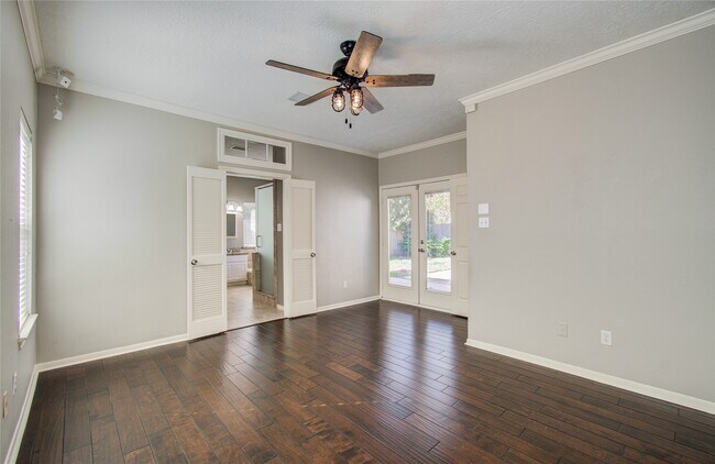 Building Photo - 14806 Flowerwood Dr