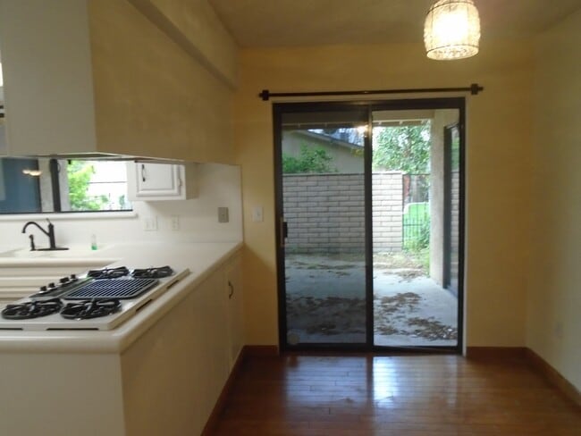 Building Photo - GATED COMMUNITY !!! MOVE IN SPECIAL!! $299...