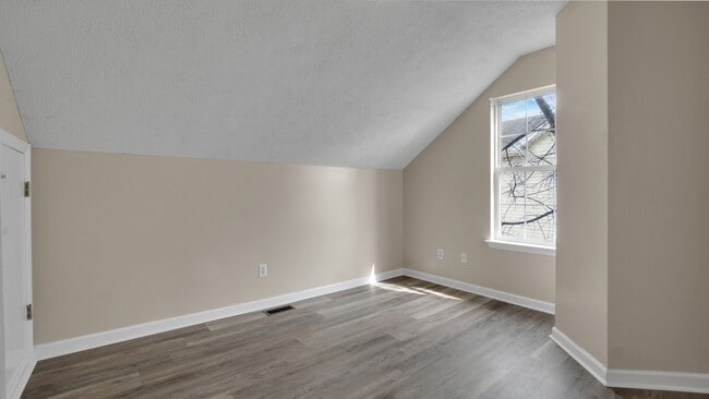 Building Photo - 1452 Middleborough Ct