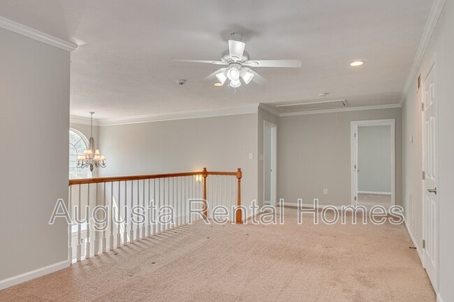 Building Photo - 145 Coach Ln