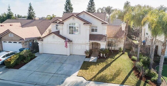 Building Photo - 2927 E Solar Ave