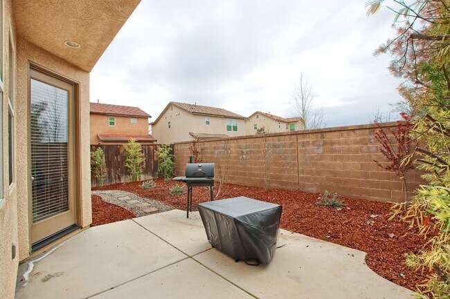 Building Photo - Four Bedroom Home in the Harlan Ranch Community