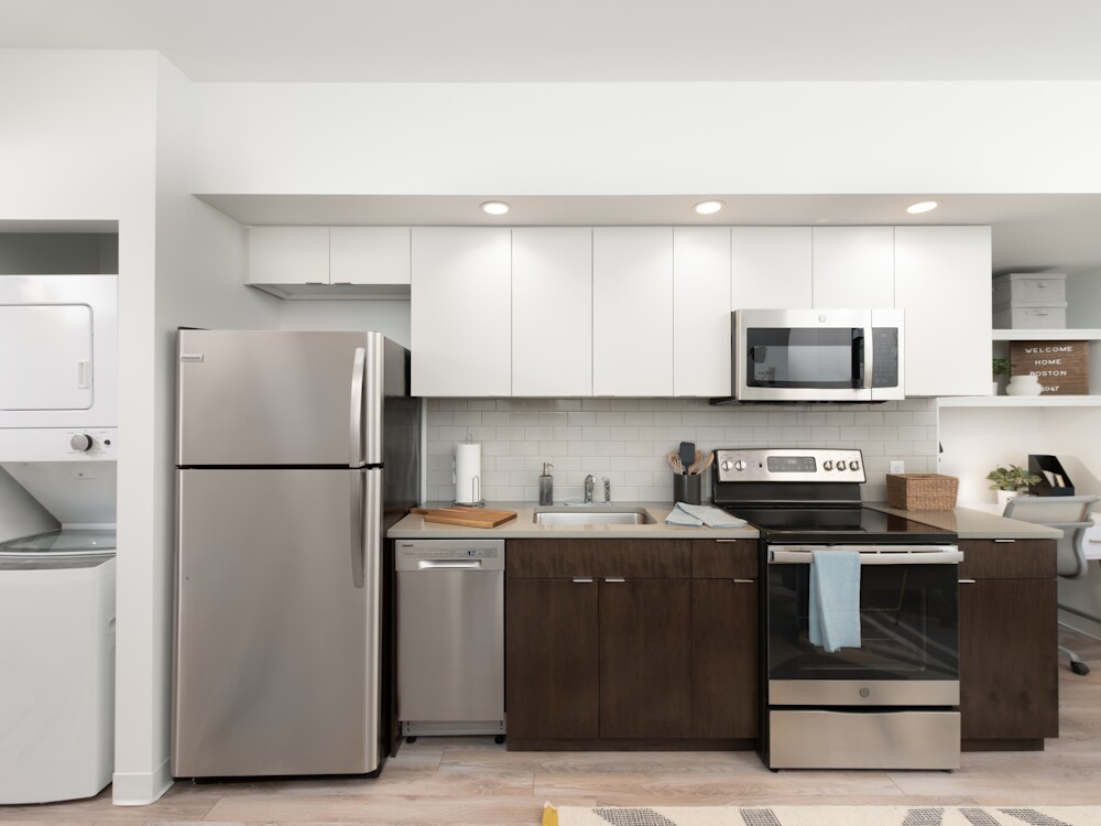 Building Photo - 1047 Commonwealth Ave