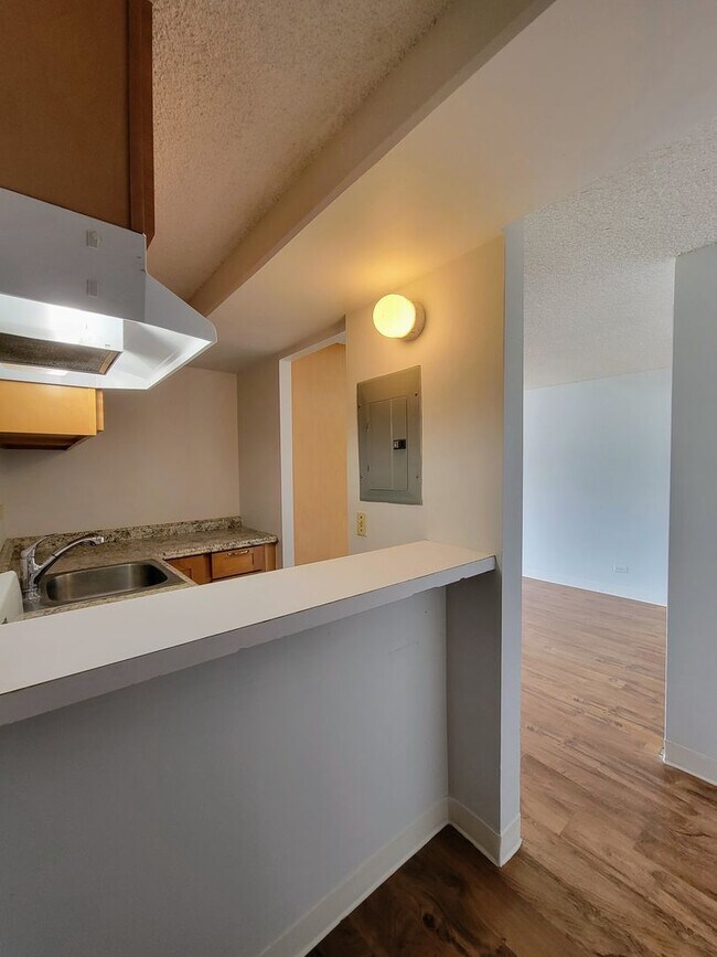 Building Photo - For Rent | Full Size Studio Apartment with...