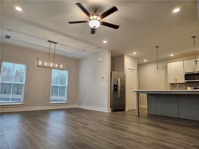 Building Photo - 1727 Prospect Wy