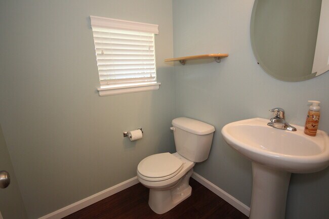 Building Photo - Beautiful Family Home with Bonus Room, Storage & Fenced Yard