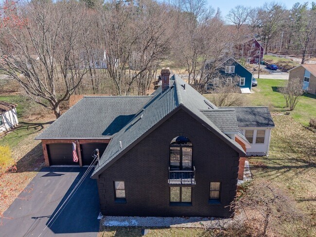Building Photo - 423 Goldthwaite Rd