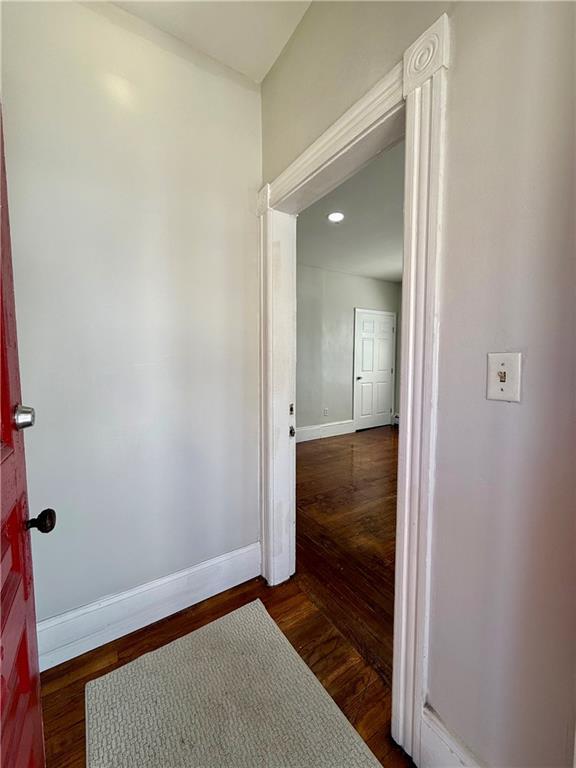 Building Photo - 1-59 Robin St