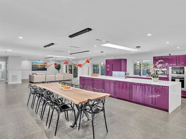 Building Photo - 840 South South Lake Drive, Hollywood, FL ...