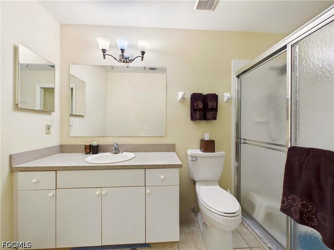 Building Photo - 20611 Country Creek Dr