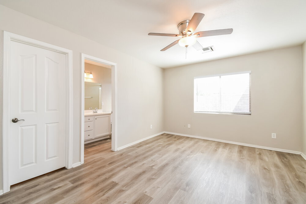 Building Photo - 39173 Kelly Cir