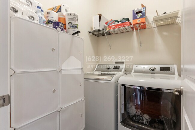 Building Photo - 15816 Swanscombe Lp