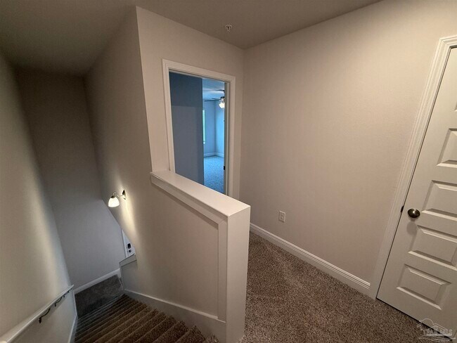 Building Photo - 9007 Golden Eye Dr