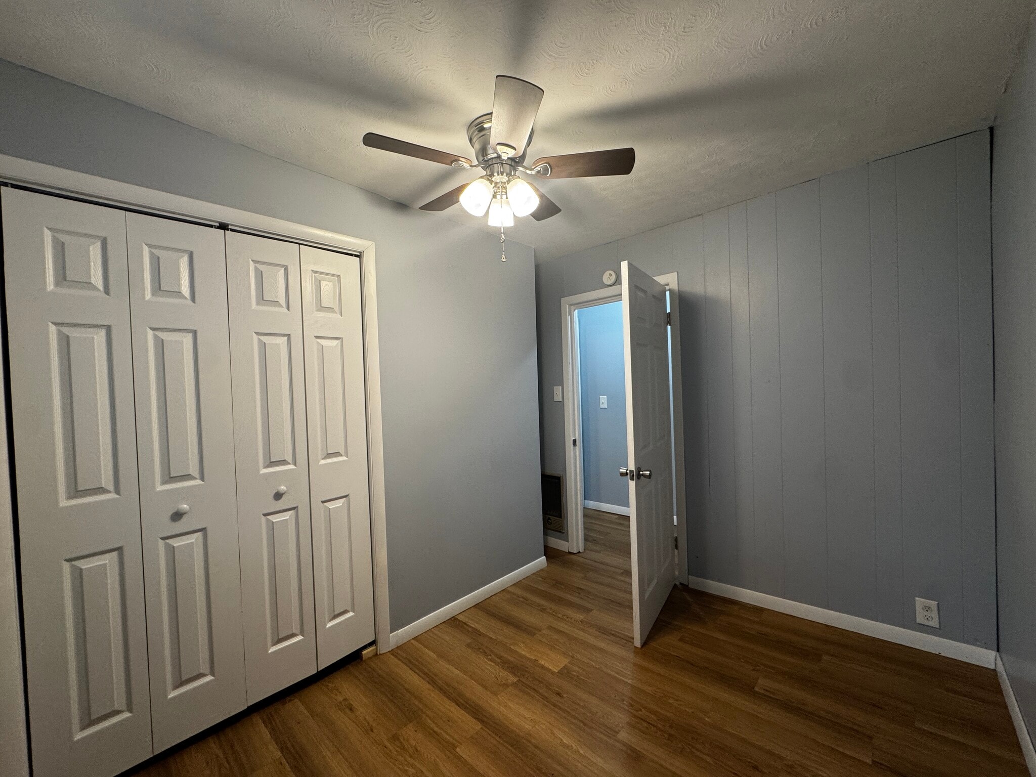 3rd bedroom - 937 Shamrock Ave