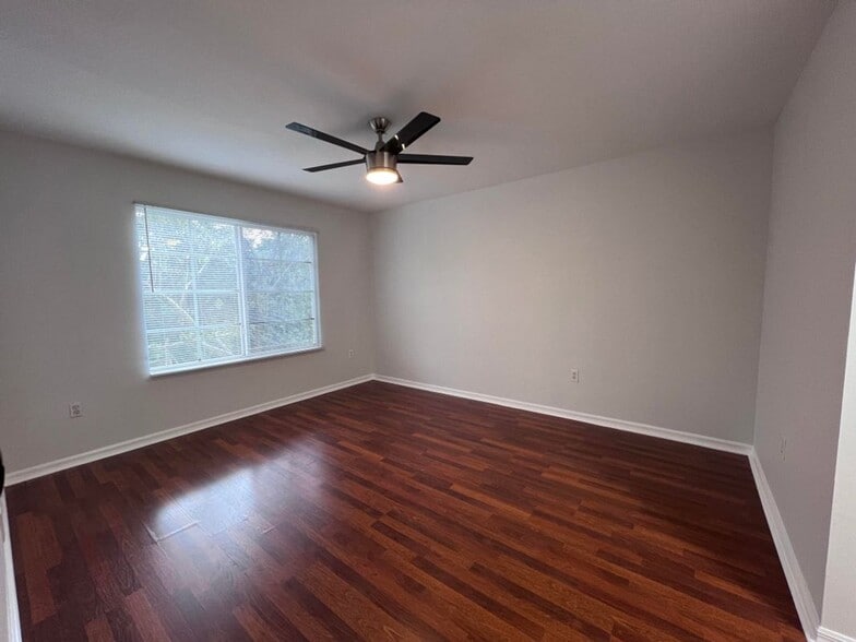 Building Photo - 4041 San Marino Blvd