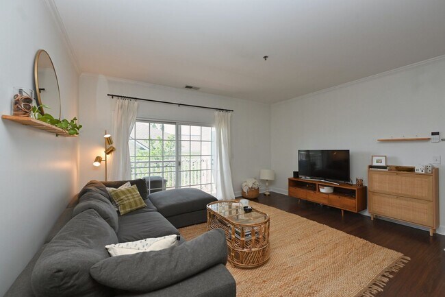 Building Photo - **SOPHISTICATED URBAN RETREAT IN THE HEART OF LENOX VILLAGE**