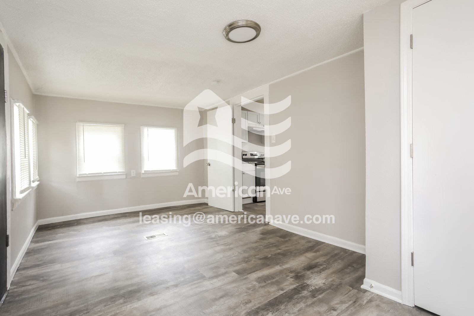 Building Photo - 4432 Flora Ave