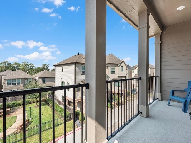 Building Photo - 1762 Sierra Crest Dr