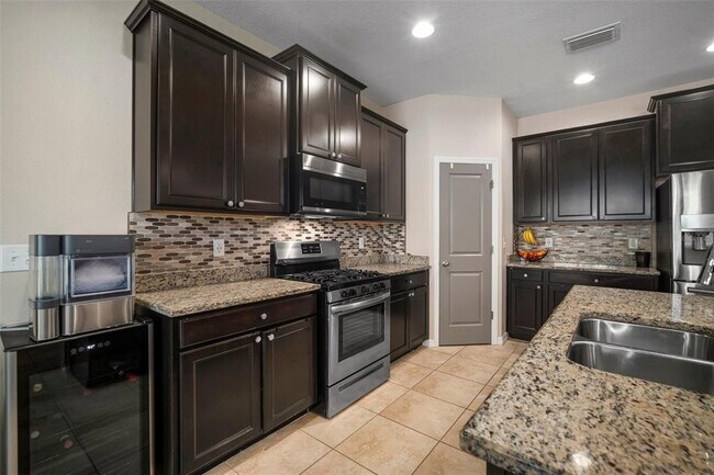 Building Photo - 6413 Triton Ln