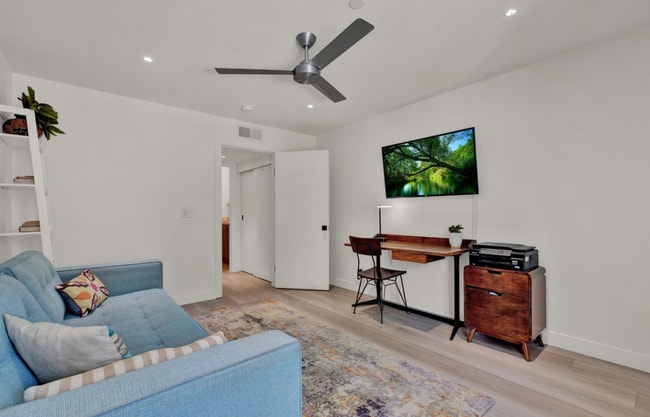 Building Photo - 750 State St