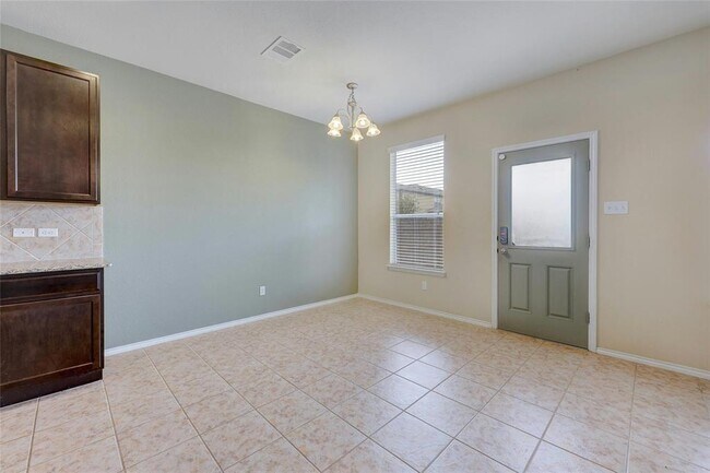 Building Photo - 109 Marcheeta Way