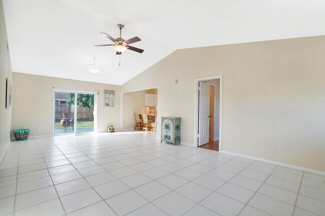 Building Photo - 3736 Coelebs Ave