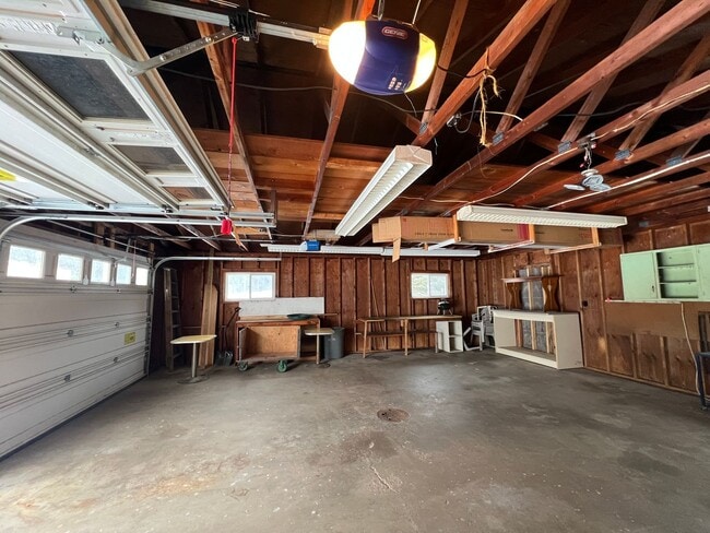 Building Photo - Click the “Apply Now” button or email wapmrentals@gmail.com for a prompt response.