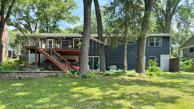 Building Photo - 1030 Sommers St N