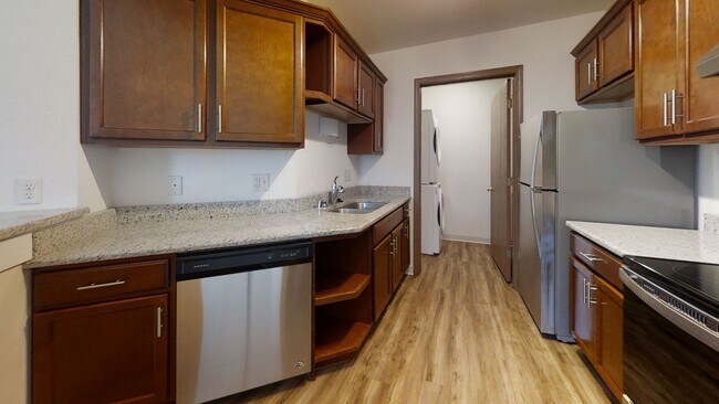 Building Photo - *RENT SPECIAL* - RENOVATED Condo Style Upper 1 Bedroom 1 Bathroom Apartment Available