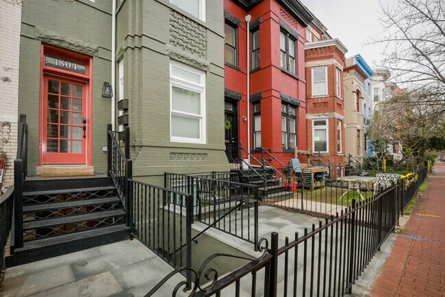 Building Photo - 1804 S St NW