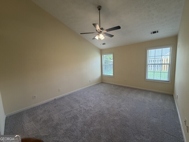 Building Photo - 363 Brook Lea Cove