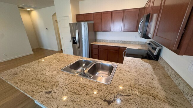 Building Photo - Sunland Springs Village 55+ Community