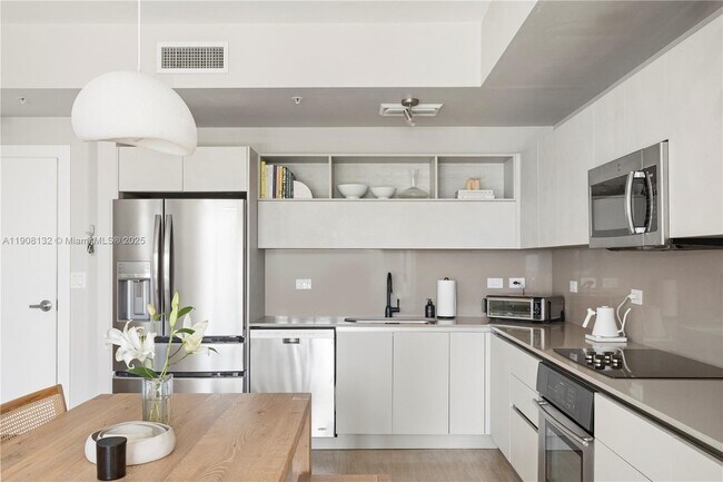 Building Photo - 3470 E Coast Ave