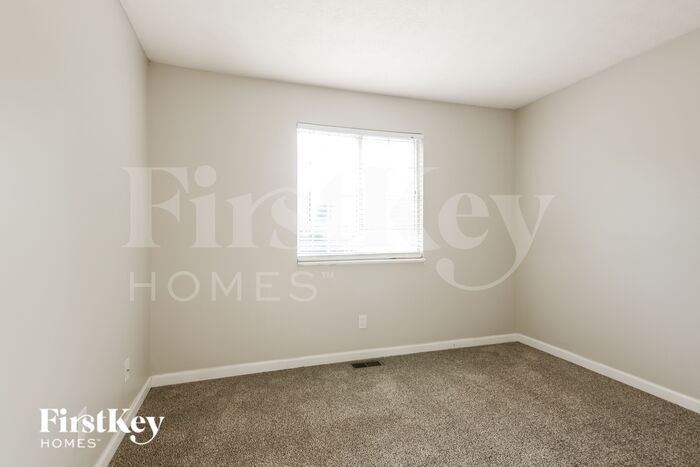Building Photo - 274 Meadow Glen Dr