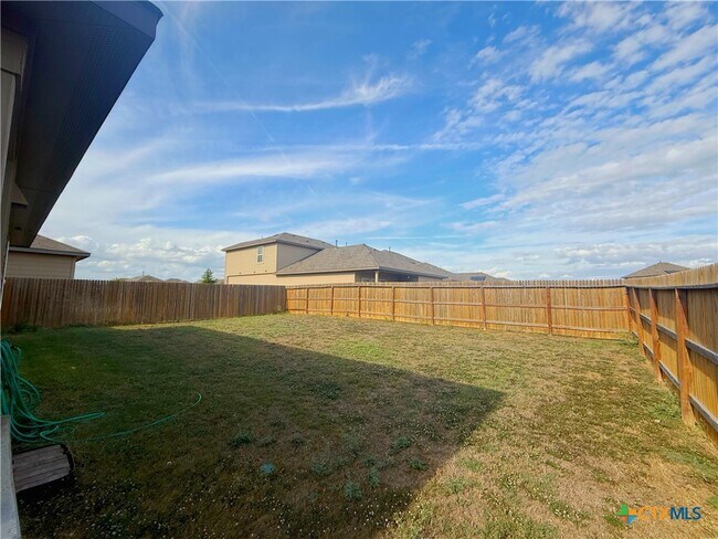 Building Photo - 388 Arbor Hills