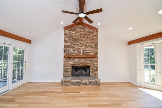 Building Photo - 17040 Birmingham Rd