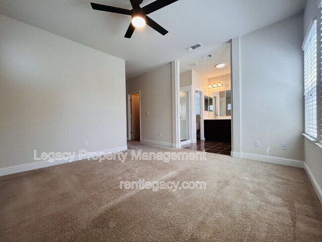 Building Photo - 2609 Willow Pass Rd