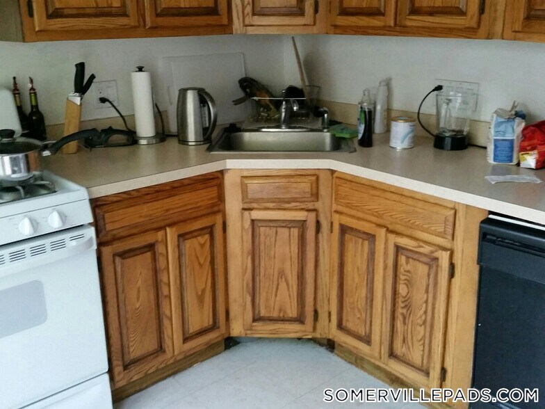 Building Photo - 339 Beacon St