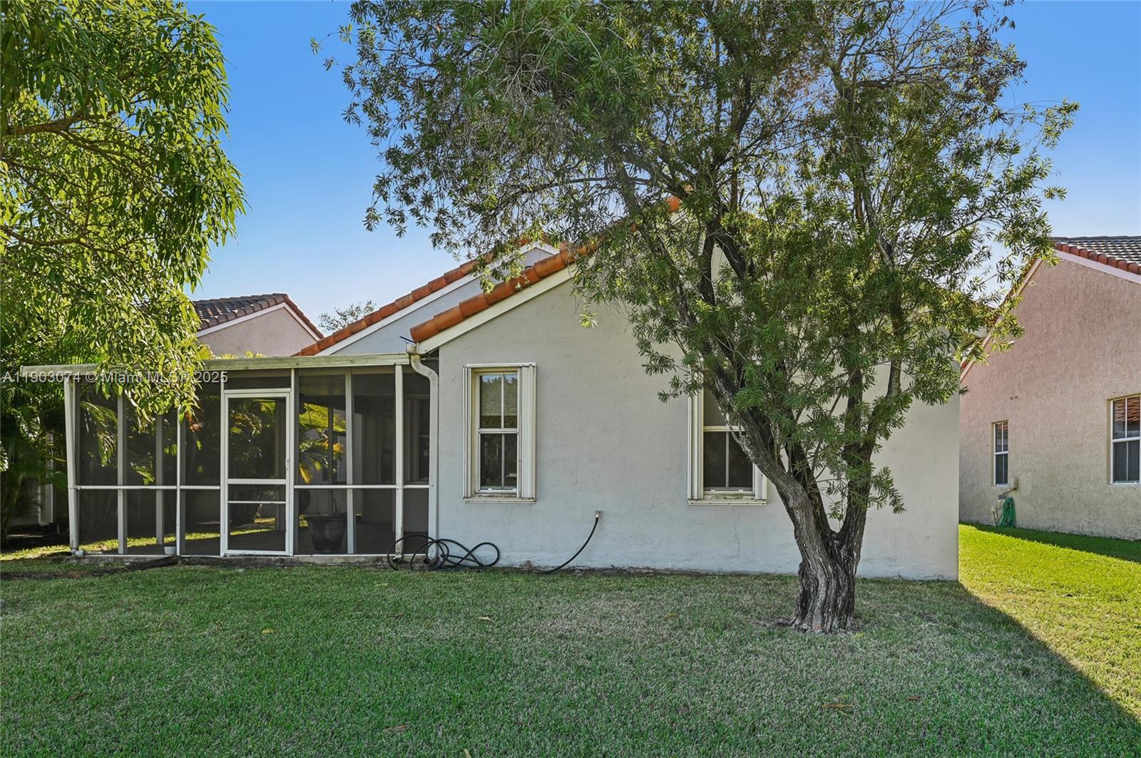 Building Photo - 857 Sand Creek Cir