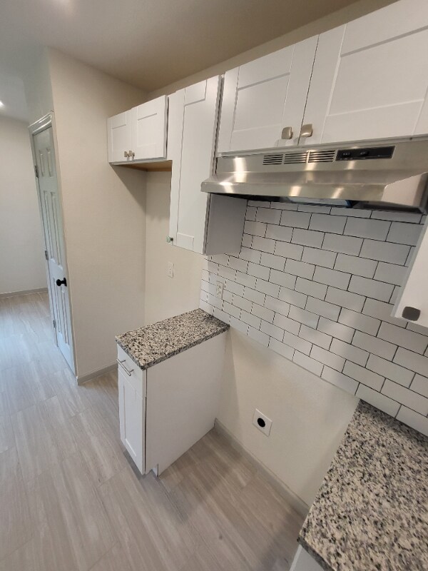 Building Photo - 2417 Castroville Rd