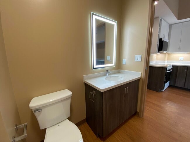 Building Photo - 83 Hanover St